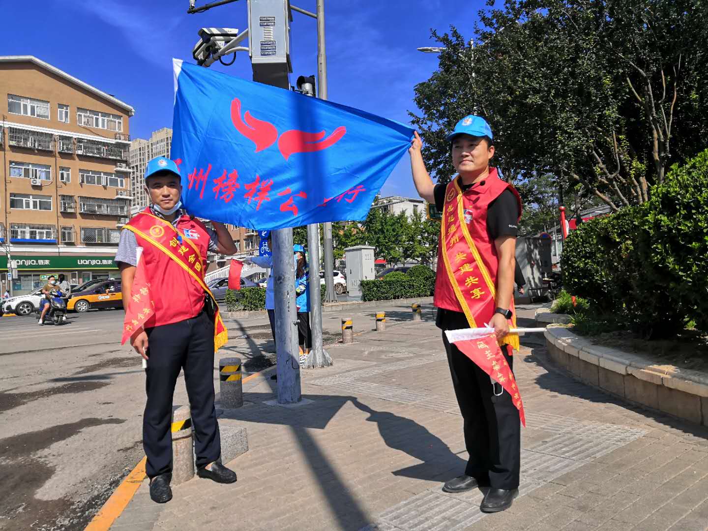 <strong>男人猛操进女人秘免费看网站</strong>